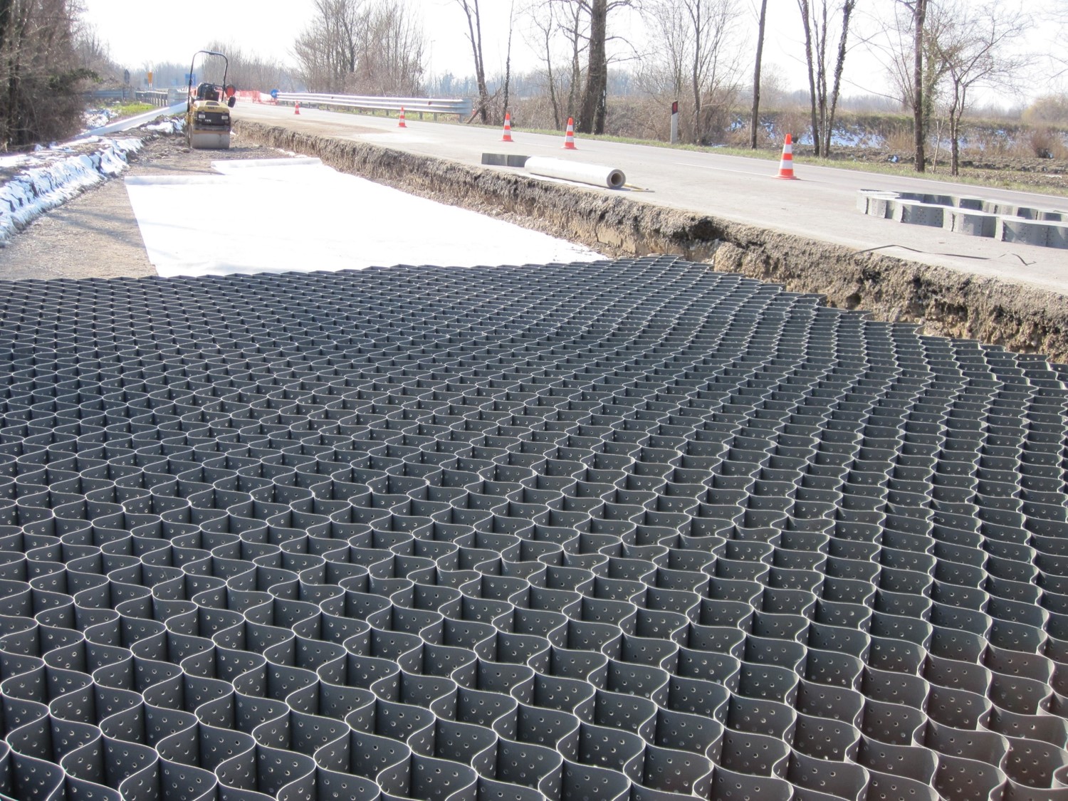 HDPE3D道路建設ジオセルセルラー閉じ込め